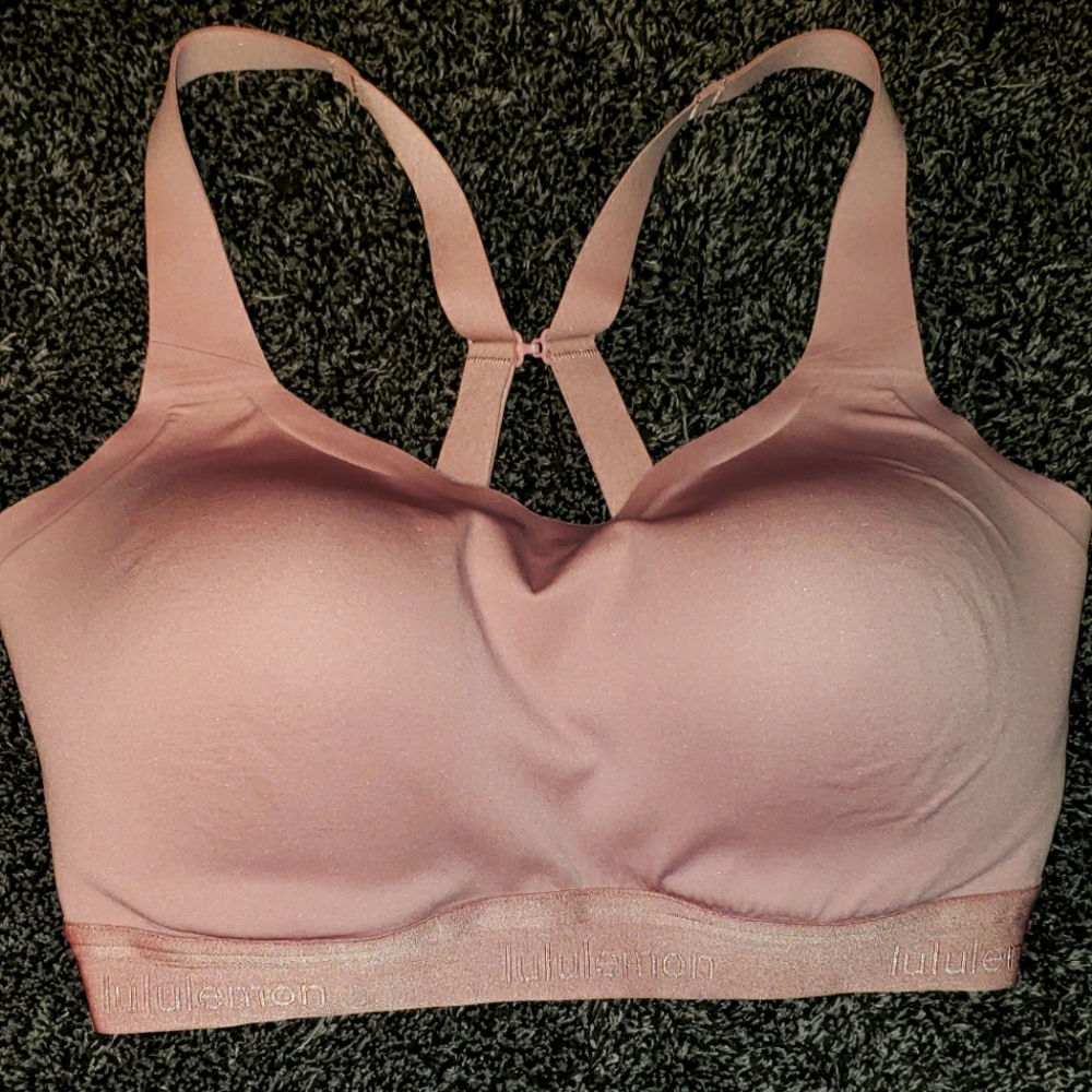 EUC Lululemon Fine Form sports bra 34E